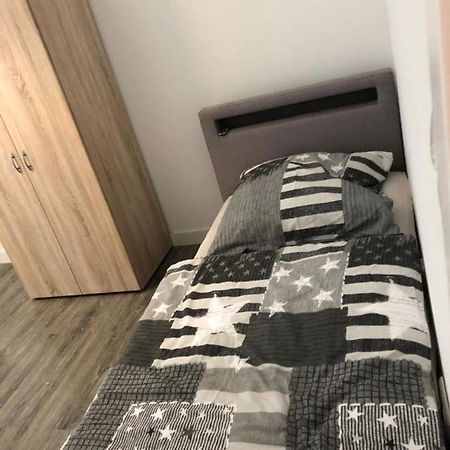 Godorfer Burg Monteuer Zimmer Весселинг Экстерьер фото